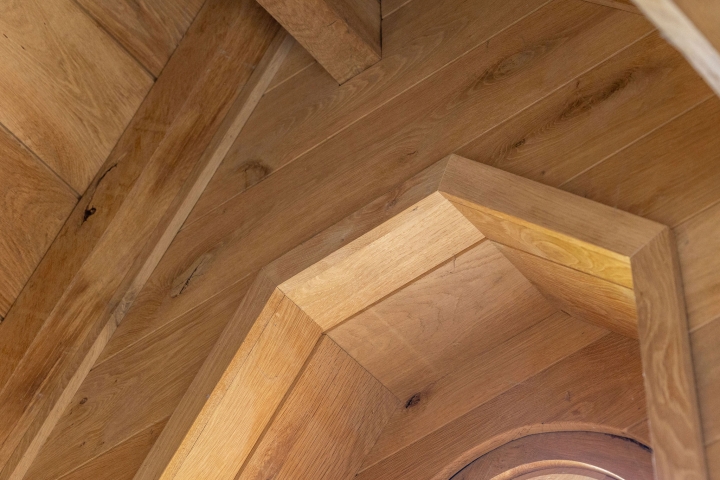 Bijgebouw in eik – Oostrozebeke - Interieur Vermeulen 